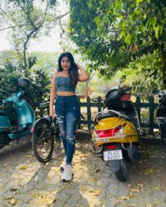 Actress Nayana Elza HD Photos and Wallpapers March 2025