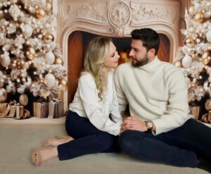 Naydelin Navarrete Instagram - Feliz navidad 🌲🎉

Les deseamos familia Anguiano Navarrete

Nuestras fotos hermosas 📸 @cielocardonastudio