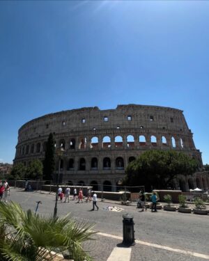 Neeha Riyaz Instagram - Yes,  Romeo has taken me to Rome already🇮🇹🤌 

📍 : Italy, Rome Colosseum

#italy #italy🇮🇹 #rome #colosseum #travelblogger #explore