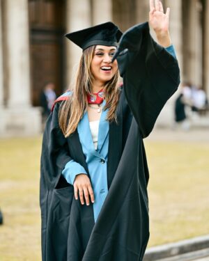 Neeha Riyaz Instagram - Alhamdulillah.😇 Graduated 🎓 19/07/23 👩‍🎓 @uniofgreenwich #gregrads ✨

#university #universityofgreenwich #graduation #graduated #masters #dreamcometrue #uk #unitedkingdom #london