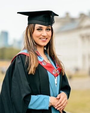 Neeha Riyaz Instagram - Alhamdulillah.😇 Graduated 🎓 19/07/23 👩‍🎓 @uniofgreenwich #gregrads ✨

#university #universityofgreenwich #graduation #graduated #masters #dreamcometrue #uk #unitedkingdom #london