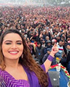 Actress Neelam Giri HD Photos and Wallpapers January 2025
