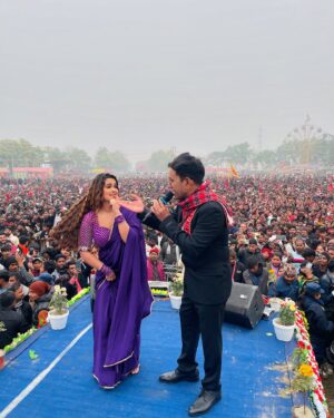 Neelam Giri Instagram - Nepal🇳🇵Mahotsav 😍 
@dineshlalyadav Sir
@vbirappan