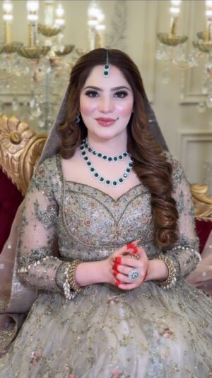 Neelam Muneer Instagram - Makeup by @zakia_rukia_salon 💕

Loved this soft Valima look ✨
.
.
.

Outfit by @umshabyuzmababar
Jewellery @kohar_jewel
PR & coordination: @stylebykiranraza @windmilepr