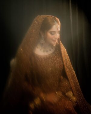 Neelam Muneer Instagram - All these years telling my heart when the time is right, all those hundreds of prayers finally came true!♥️

MUA: @sanasarahssalon x @stylebywardakayani 
Jewellery: @nationaljewellersofficial 
Outfit: @haseensofficial x @stylebykiranraza 
Mehndi: @hennabymehaknasir 
Photo: @abdulsamadzia