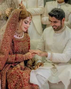 Neelam Muneer Instagram - All these years telling my heart when the time is right, all those hundreds of prayers finally came true!♥️

MUA: @sanasarahssalon x @stylebywardakayani 
Jewellery: @nationaljewellersofficial 
Outfit: @haseensofficial x @stylebykiranraza 
Mehndi: @hennabymehaknasir 
Photo: @abdulsamadzia