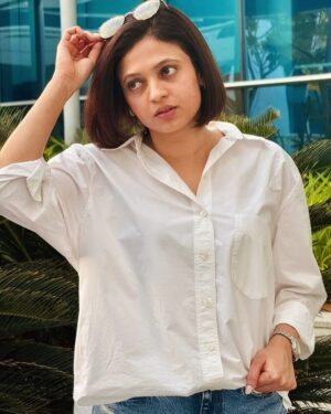 Neeta Pillai Instagram - Just 1 for the love for white 🕊️ 

#white #life #lettinggo