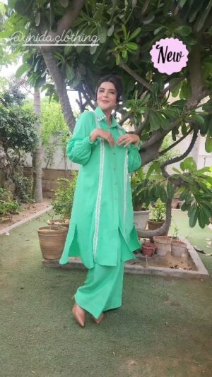 Nida Yasir Instagram - Mint colored Irish linen shirt and pants for summer. Style it eastern or western, depending on your mood.