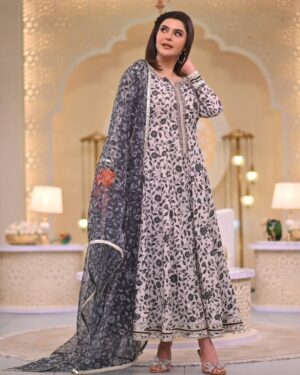 Nida Yasir Instagram - @mariahassanali