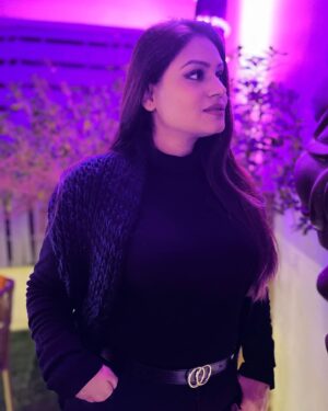 Nidhi Mahawan Instagram - Random clicks ❤️❤️❤️

#random #randomclick #eveningvibes #evening #ootd #ootdfashion #bollywood #bollywoodactress #bollywoodactor #indian #indiangirl #instagram #instagood #instalove #instalike #instapic #live #laugh #love #gratitude