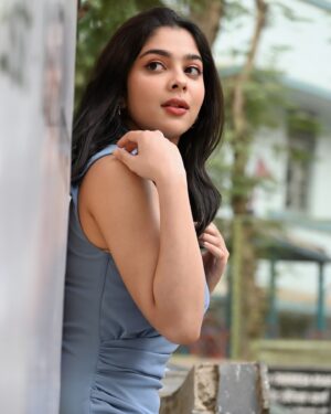 Niharika Chouksey Instagram - Bach Ke Reh 👻

📸 @khiladii_bhaiyaa 

#niharikachouksey #swipe