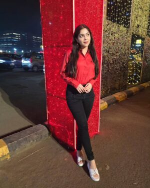 Niharika Chouksey Instagram - ❤️❤️

#niharikachouksey #swipe