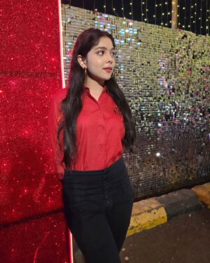 Niharika Chouksey Instagram - ❤️❤️

#niharikachouksey #swipe