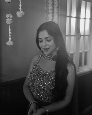Niharika Chouksey Instagram - ♥️🎬

#niharikachouksey #swipe