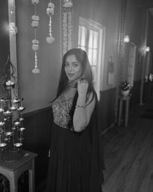 Niharika Chouksey Instagram - ♥️🎬

#niharikachouksey #swipe