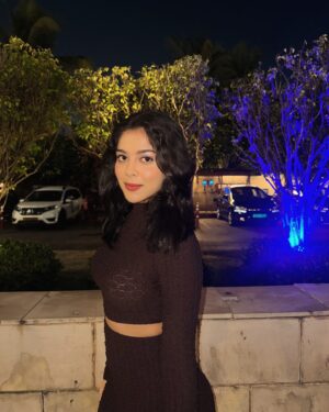 Niharika Chouksey Instagram - “New year, new hair.” 💁🏻‍♀️✨

#niharikachouksey #happynewyear #swipe #shorthairdontcare #hello2025 #thelalit #socializare