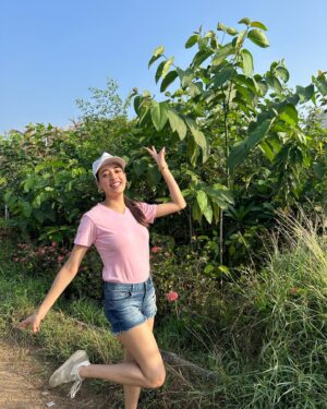 Nikeet Dhillon Instagram - Planted saplings and voted for Rajnigandha Pearls Miss Goodness Ambassador, the sub contest I most enjoyed and loved!  @missindiaorg 

We had to plant 10 saplings in a given time and under the support and guidance by @greenyatra we all managed to plant around 500 saplings that will be taken care of by the @greenyatra 

I came back with the realisation that our tiny contributions can make a huge impact so why not take out time for a healthier future ?!
