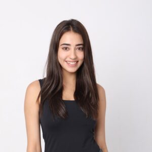 Nikeet Dhillon Instagram - New to the world of Polaroids 📸😍

#polaroid #black #tanktop #openhair #click #cute #smile #behappy #tumho