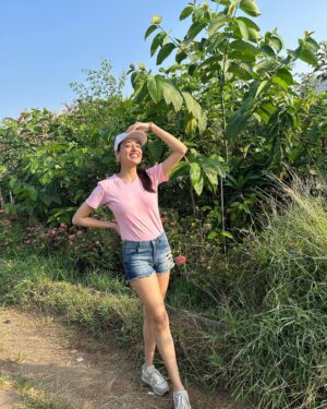 Nikeet Dhillon Instagram - Planted saplings and voted for Rajnigandha Pearls Miss Goodness Ambassador, the sub contest I most enjoyed and loved!  @missindiaorg 

We had to plant 10 saplings in a given time and under the support and guidance by @greenyatra we all managed to plant around 500 saplings that will be taken care of by the @greenyatra 

I came back with the realisation that our tiny contributions can make a huge impact so why not take out time for a healthier future ?!