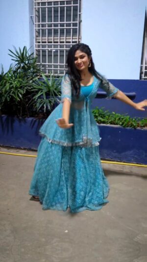 Nikitha Rajesh Instagram - Going with the trend🧿
Beautiful outfit exquisitely crafted by @sanas_bridalboutique 💙