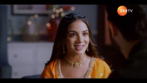Nikki Sharma Instagram - Iss Valentine’s ke mauke par Shiv ke anmol tohfe se bhar aaya Shakti ka dil. ❤️ Dekhiye #PyaarKaPehlaAdhyayaShivShakti, har roz, shaam 7:30 baje, sirf #ZeeTV par aur kahin bhi, kabhi bhi @zee5shows par. 
 
#ShivShaktiOnZeeTV #Promo

@nikkisharmaofficial 
@_shakti.sharma_ 
@arjunbijlani