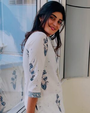 Nimeshika Radhakrishnan Instagram - 🦋🤍💙🩵🤍🦋