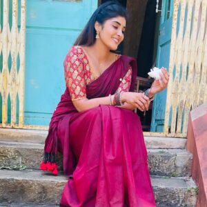 Nimeshika Radhakrishnan Instagram - ❤️💫🐣 

.
.
. #loveyourself #portraitphotography