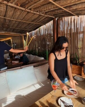 Nimmy Arun Gopan Instagram - Spent my birthday just the way I love—slow and serene. Lunch at a beautiful cafe, a peaceful beach view, and the perfect sunset. There’s something magical about the ocean, always grounding me. There’s just something so calming about watching the sunset on the beach—it’s where I feel most like myself. 

So grateful for the love, the laughter, and the warm wishes. 

Here’s to many more days like this, surrounded by good food, good friends, and endless sunsets. ☀️