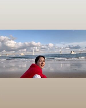 Nimura Sawa Instagram - 2024も終わりますね。
この一年、体感3ヶ月くらいで終わった気持ちです。

ドラマ「若草物語」放送も終わってしまいました👭🏻👭🏻
4姉妹を愛して頂いてありがとうございました！
また会いたいなと思える人たちに出会えて嬉しいです。
若草姉妹LOVE

今年も色んな人や感情との出会いがありましたが
振り返ると私にとってはご褒美のような一年でした。
改めてそばにいてくれる人や応援してくださる方々に感謝を伝えたいです。今年もどうもありがとうございました！
2025もどうぞ宜しくお願い致します！
心も体も忙しい年末年始ですが皆様が少しでも心休まる穏やかな時間が過ごせますように。。
良い時間を過ごしてくださいませ🫶🏻🫶🏻🫶🏻🫶🏻🫶🏻