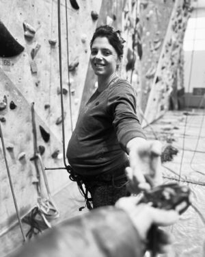 Nina Caprez Instagram - Since one month I’m 38 years old and in my second pregnancy. I have about 7 more weeks until due date.

Some days I feel so tired that going out of the house feels impossible. Some days I feel super normal and climb easily 6c’s with my 10kg extra weight.

I don’t really think or analyse anything. I simply know that it’s gonna be my very last weeks, in my entire life, of being a pregnant woman. And this is why, no matter what, I enjoy every day.

#lovelife @petzl_official @arcteryx @scarpa_world