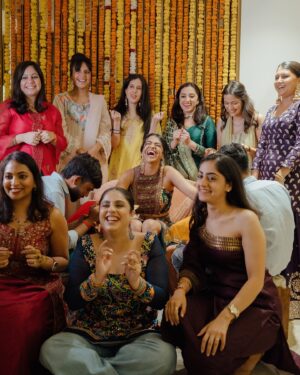 Nishtha Gandhi Instagram - Mehendi moodboard: Prints, hues of green, laughter in every frame, tears in some and a cute furry friend stealing the show. Just some of the images that made my mehendi how it was ♥️
Photos: @weddingrams 
Bride’s outfit: @kalista.official 
MUA: @sanyaamanocha 
Mehendi: @lalitbridalmehandiartist 
Jooti: @5_elementsbyradhikagupta 
.
.
.
#mehandi #mehendioutfit #shaadikaseason #punjabiwedding #weddingrituals 
#vintageaesthetic #indianweddinglook