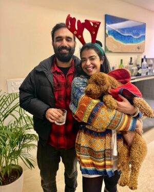 Nishtha Gandhi Instagram - Merry Christmas to my Instagram Family from me and mine ♥️❤️🎄🎄