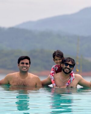 Nitya saxena Instagram - Vacation & Memories ❤️❤️

@anchorravi_offl @nitya.saxena1186 @sudhirkaveti @meher_manija #wayanad #kerala #resort #vacation