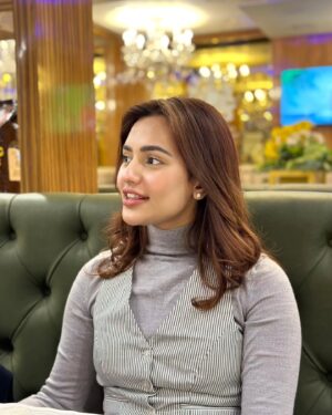 Nusraat Faria Instagram - Many expressions, one face!