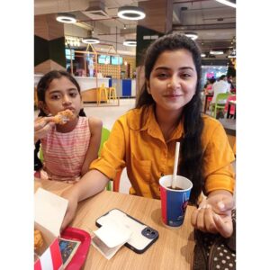 Oindrila Saha Instagram - Ai toh sedin chotto boni k niye maa barite alo…tel makhiye rod pohate jokhon chade niye jawa hoto take…paharay thaktam ami…rate paye balish niye ghum paranor chesta kortam boro didir moto…tar por shuru holo nijer namer sathe miliye onar name khoja….abishkar holo SAHA BARIR CHOTO MEYE OINDRAKHI SAHAR…school theke fire sobar prothom kaj chilo or khawa hoyche kina seta jana…hothat kore akhon shei bonir high school…porer bochor madhyamik deben tini…kintu majher smy tay kobe BONI THEKE MAAM ar MAAM THEKE MUKU hoye gelo jni na…..abadar gulo sudhu cholte thakuk ajibon…didibhai baki sob samle nebe ….ami tor jnno proud feel korte chai sob smy…byasss ai tukui chai….HAPPPPPPPPPPYYYYYYYYYYYYYYYYY BIRTHDAYYYYYYYYYYYYYYYYYYYYYYY MAAMMMMMMMMMMMMMMMMMMMM😘😘😘😘😘❤️❤️❤️❤️❤️❤️❤️