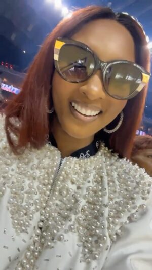 Osas Ighodaro Instagram - Love and basketball, a perfect match! ❤️🏀

@officialosas had her NBA moment on #NBAAllStar Day One. “They say you can find love anywhere.” On the court, love found her.

#NBANigeria
#MyNBAMomentNG