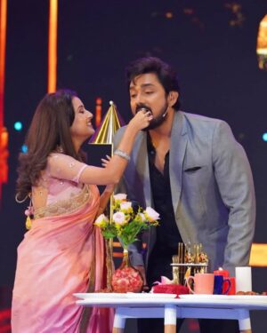 Pallavi Sharma Instagram - বছর শেষের মিউজিকাল ধামাকা "DEAR DECEMBER - ভালোবাসার গান" ❤️
#ZeeBangla  #DearDecember  #DearDecember2024
@rubel.official
📷 @mrinmoysiva