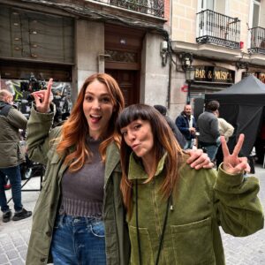 Paloma Bloyd Instagram - Diario de rodaje #MACHOSALFA (part 2)
La habéis hecho top 1 en @netflixes (otra vez).
Qué maravilla!!! 

Aquí con la alfa suprema @lauracaballero_ y algunas de sus alfas discípulas @maria_hervas_ @kiramiro @raquelguerrero1 @martahazas @paulagallegoficial @cayetanacabezas @estudiocruzpuente & tremendo equipazo & chulísimo alfa querido dire @robertomonge_ 💗