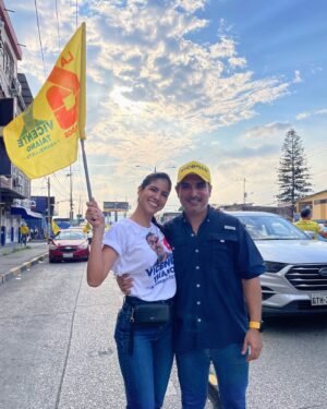 Pamela Sambrano Instagram - Te amo. Te admiro. Te respeto.