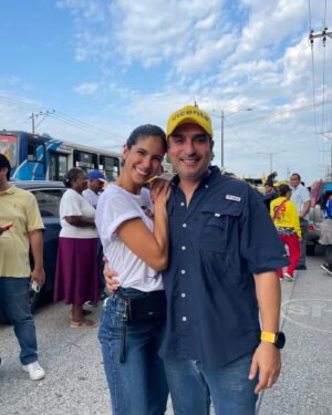 Pamela Sambrano Instagram - Te amo. Te admiro. Te respeto.