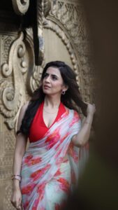 Actress Parinita Seth HD Photos and Wallpapers September 2024