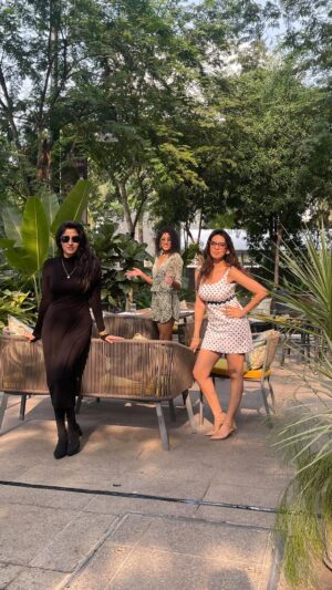 Parinita Seth Instagram - Looking like a wow😂😂😂😂😂😂. How much I hated the wow… but.  I love this wow 🔥🔥🔥. @ashleshasavant  @shraddhamusale  #wow  #instawow #fypage #fyp #instagram #instadaily #instafashion #instafamous #insta #gals #girlsdayout #girlsday #girlsjustwannahavefun #instafit #prettyladies #lookinglikeawow #instagram #trendingreels #trendingsongs #bollywood #friends #love #grateful 🙏🏻