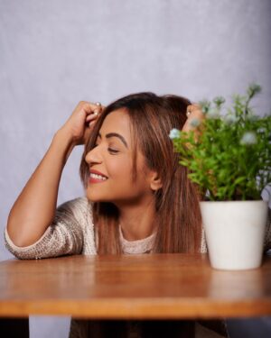 Pariva Pranati Instagram - “Nothing you wear is more important than your smile.” – Connie Stevens

#FilmIndustry  #ActorsofInstagram #BehindTheScenes #ActorsLife #CelebrityStyle #ActressStyle 
#ActingCommunity #StarOnTheRise #fashion #viral #photoshoot #explorepage #trending #fashionstyle #mumbai #Stylestatement #ParivaPranati #parivaians#sonysab #waglekiduniya