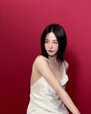 Park Gyu-young Instagram - @ahc.official @ellekorea
