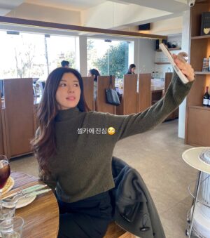 Park Han-byul Instagram - 🍽️