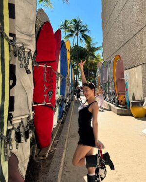 Park Ji-hyo Instagram - Hawaii🌺