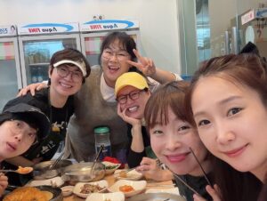 Park Mi-sun Instagram - 모처럼  즐거웠어요 ㅎㅎ 
.
스크린 골프  좋네요  ㅎ  골프치고  밥 먹고 , 수다떨고 ~~
.
#개그우먼#미인들 #개미회 #스크린골프 
.
#김성은 #권진영 #김민경#오나미#박소영