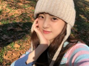 Park Se-wan Instagram - 늦가을 만끽하기 🐰🤎