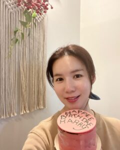 Actress Park Si-eun HD Photos and Wallpapers January 2025