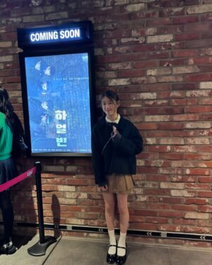 Park So-yi Instagram - #하얼빈
자녀와 함께 관람해야 할 영화